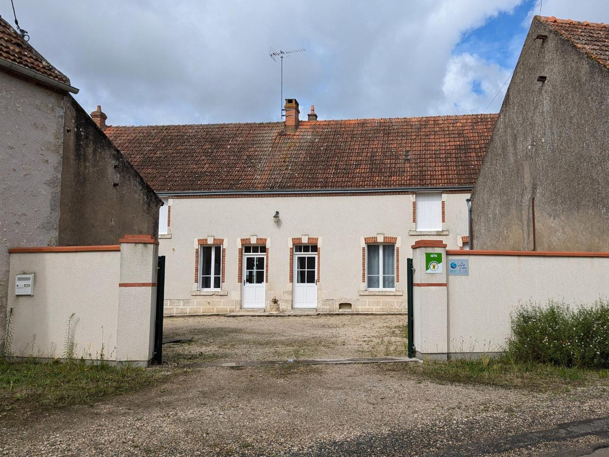 Gite Champetre A Mareau-Aux-Pres: Terrasse, Jardin, Et Confort Pour 6 Personnes - Fr-1-590-140 ภายนอก รูปภาพ